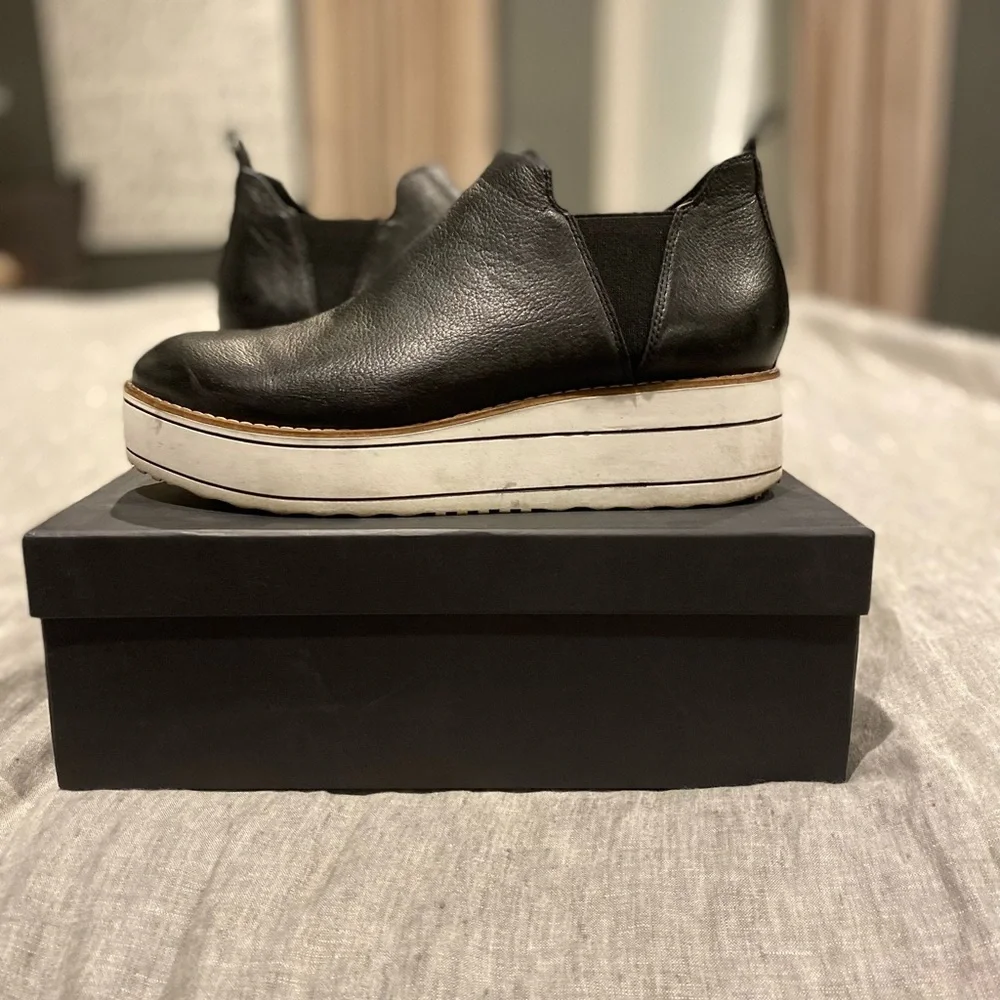 Silent D Nizzal Platform Sneaker